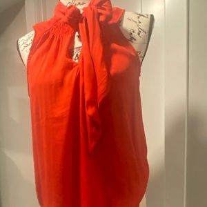 LOFT SIZE M SLEEVELESS RED BLOUSE